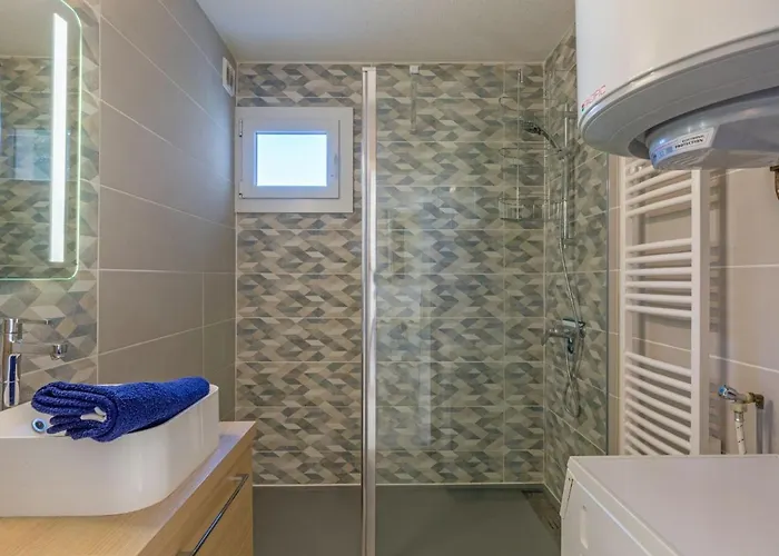 아파트 Les Coteaux Du Preconil-3 By Interhome *