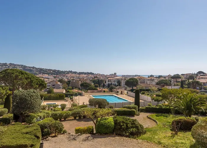 아파트 Les Coteaux Du Preconil-3 By Interhome